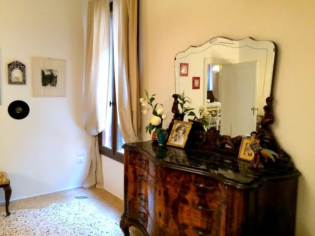 Romantic Rialto Apartment Venice 0*,