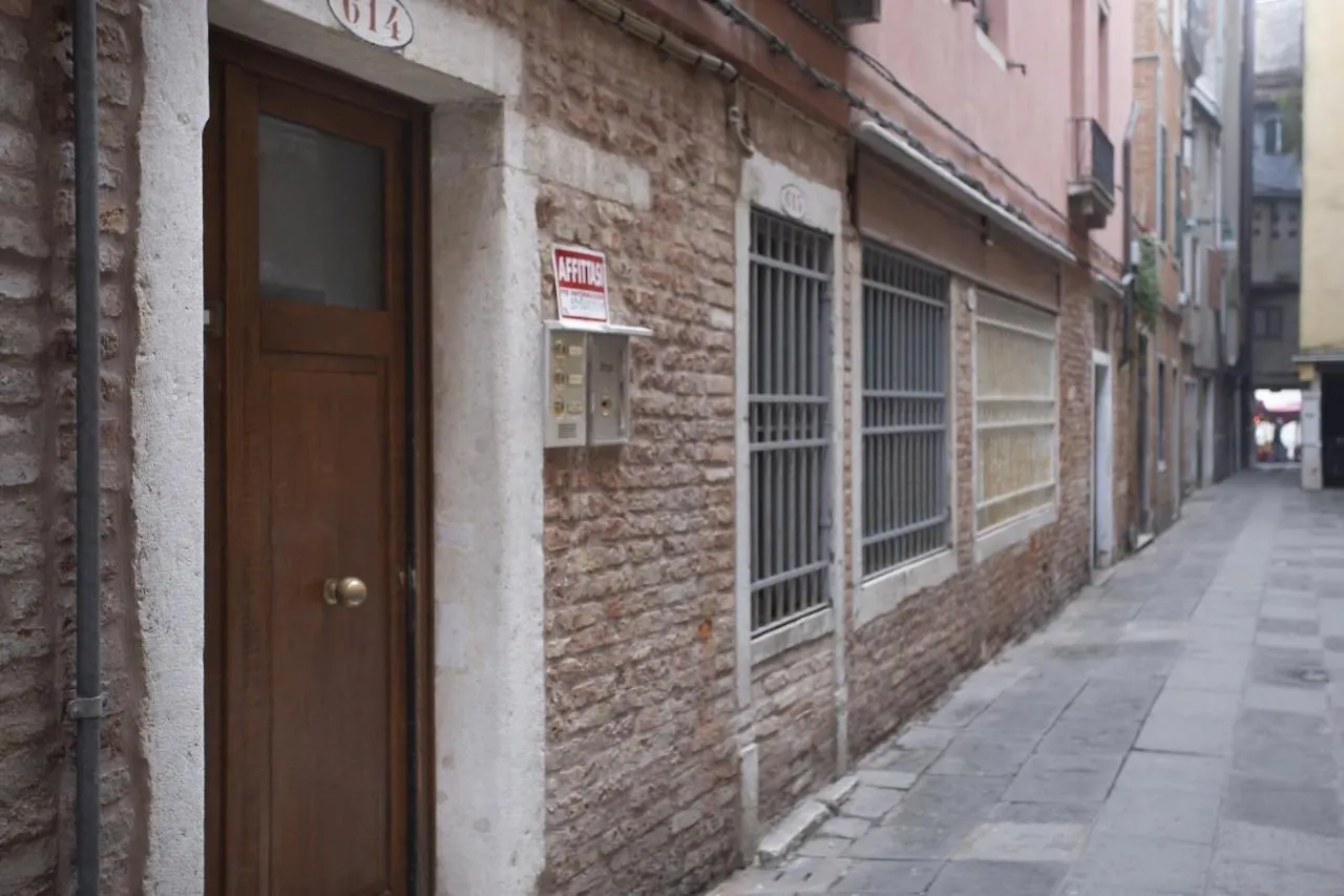 Romantic Rialto Apartment Venice